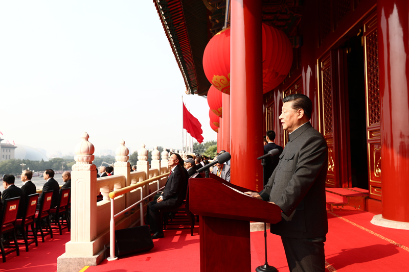 10月1日上午，慶祝中華人民共和國(guó)成立70周年大會(huì)在北京天安門廣場(chǎng)隆重舉行。中共中央總書記、國(guó)家主席、中央軍委主席習(xí)近平發(fā)表重要講話。